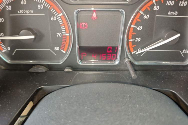Used Lotus L5 2011 Sedan 1.6L Automatic Fashion Edition Odometer Close Up
