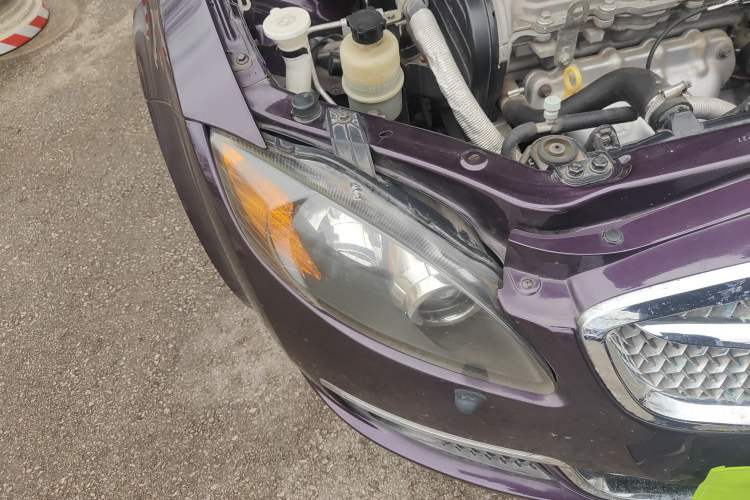 Used Lotus L5 2011 Sedan 1.6L Automatic Fashion Navigation Edition Right Front Headlight