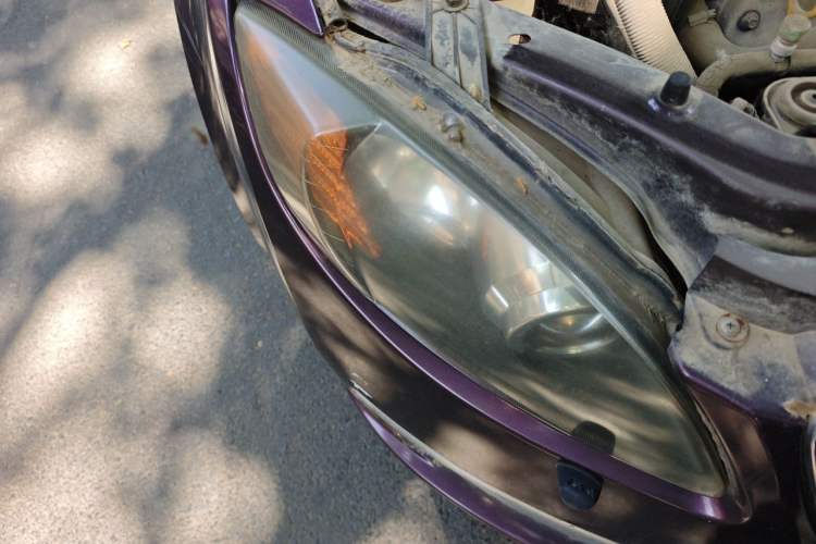 Used Lotus L5 2011 Sedan 1.6L Automatic Fashion Edition Right Front Headlight