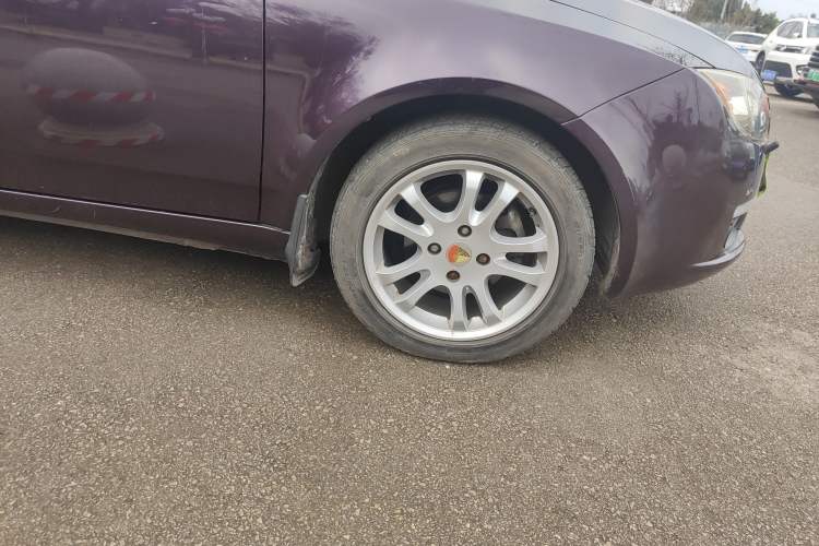 Used Lotus L5 2011 Sedan 1.6L Automatic Fashion Navigation Edition Right Front Wheel Hub