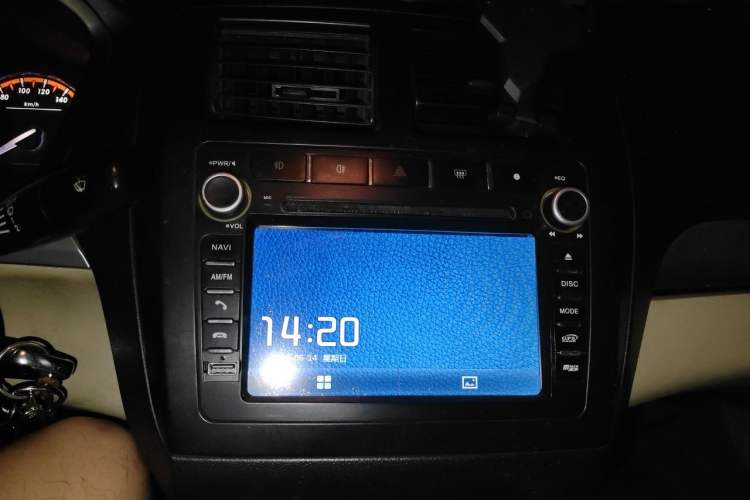 Used Lotus L5 2011 Sedan 1.6L Manual Fashion Edition Audio And AC Panel