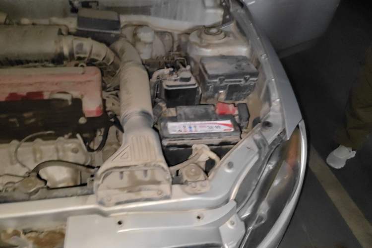 Used Lotus L5 2011 Sedan 1.6L Manual Fashion Edition Engine Bay Left