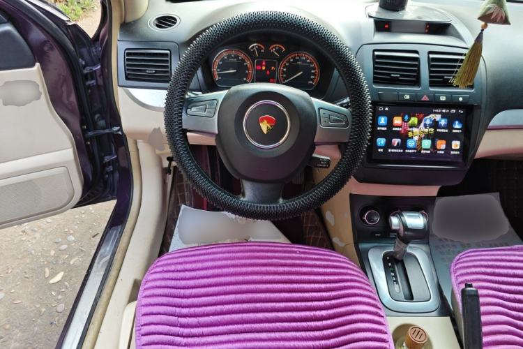 Used Lotus L5 2012 Sportback 1.8L Automatic Trend Edition Steering Wheel