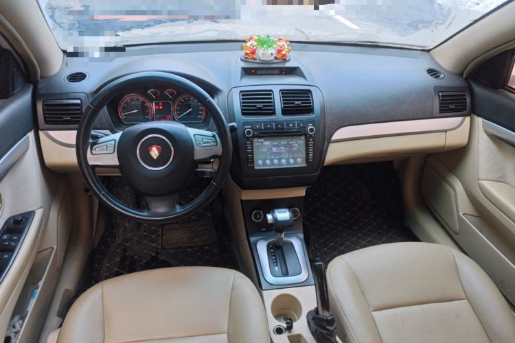 Used Lotus L5 2012 Sportback 1.8L Automatic Trend Edition Center Console