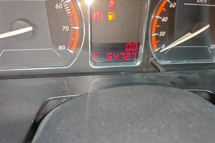 Used Lotus L5 2012 Sportback 1.8L Automatic Trend Edition Odometer Close Up