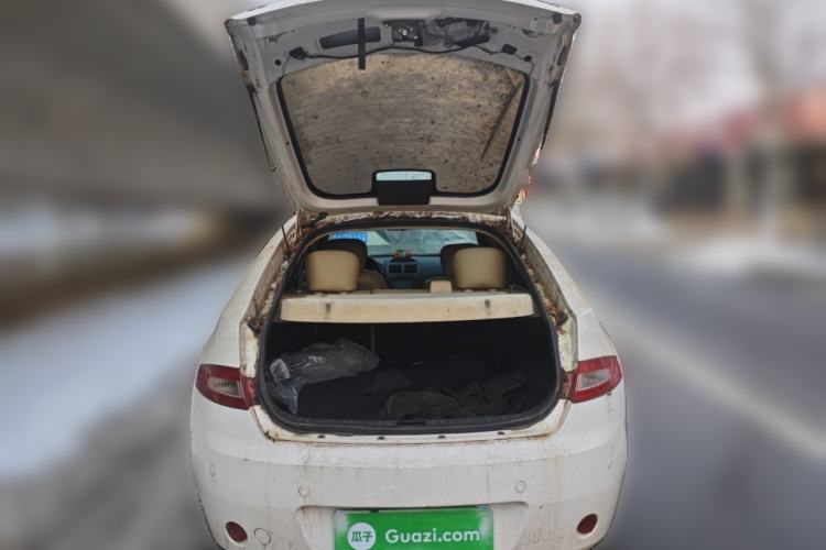 Used Lotus L5 2012 Sportback 1.8L Automatic Trend Edition Trunk