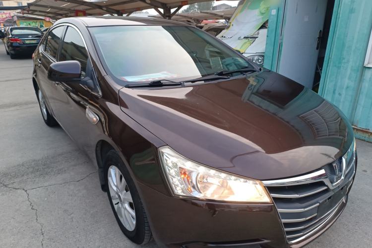 Used Luxgen 5 2014 Honor Navigation Edition 1.8T Automatic Luxury Model Front Right 45 Deg