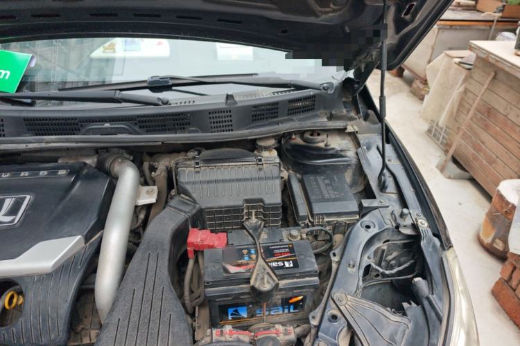 Used Luxgen 5 2013 1.8T Automatic Luxury Model Engine Bay Left