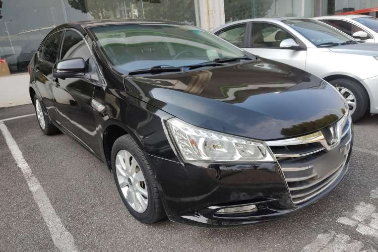 Used Luxgen 5 2013 1.8T Automatic Prestige Model Front Right 45 Deg