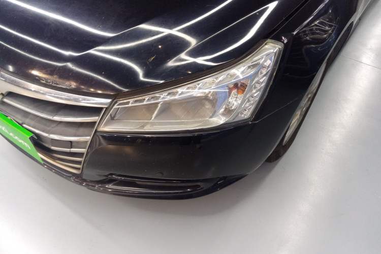 Used Luxgen 5 2013 1.8T Automatic Prestige Model Left Front Headlight