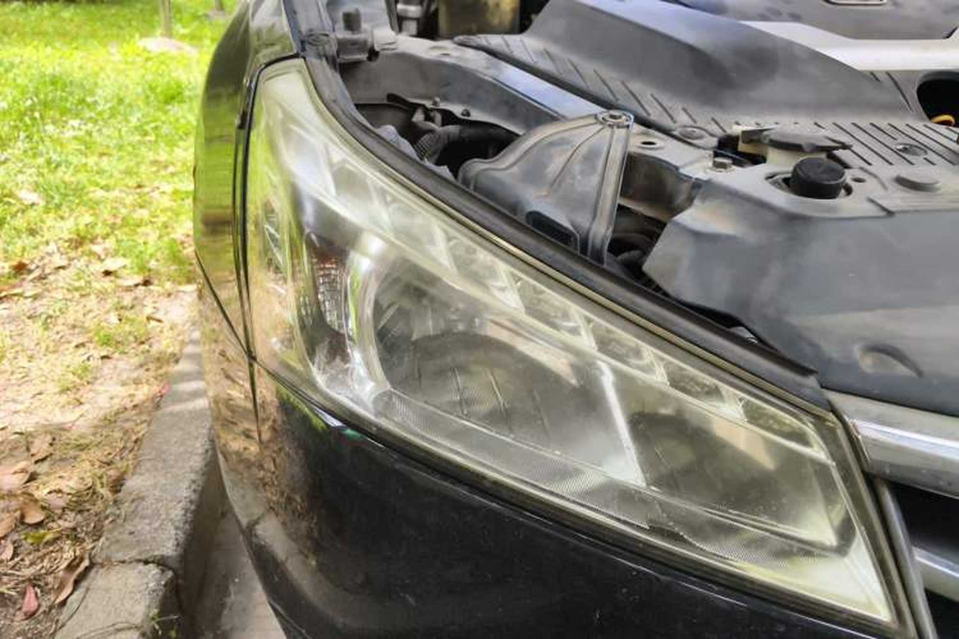 Used Luxgen 5 2013 1.8T Automatic Prestige Model Right Front Headlight