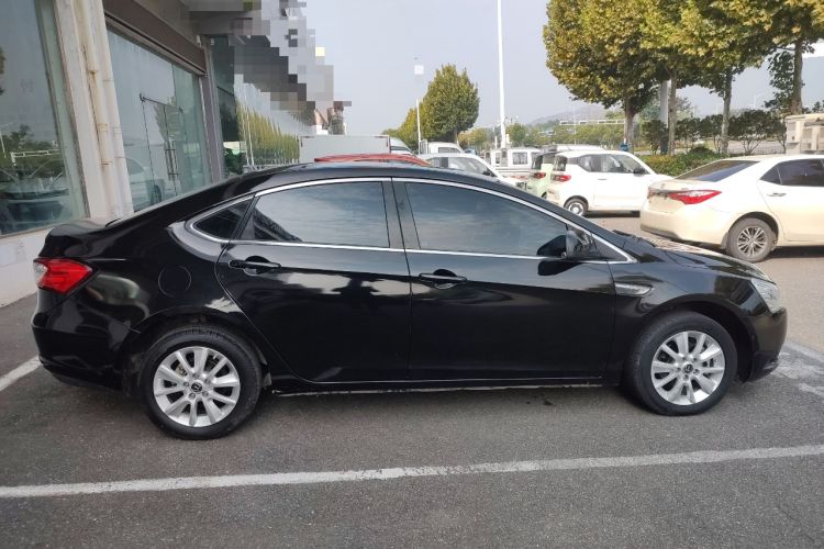 Used Luxgen 5 2013 1.8T Automatic Prestige Model Right Side