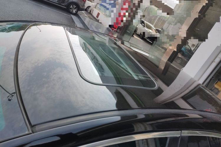 Used Luxgen 5 2013 1.8T Automatic Prestige Model Roof