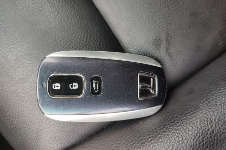 Used Luxgen 5 2013 1.8T Automatic Prestige Model Vehicle Key