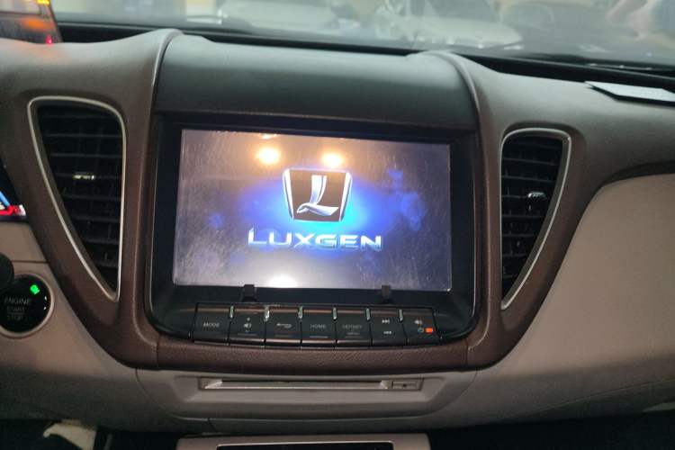 Used Luxgen 5 2013 1.8T Automatic Luxury Model Audio And AC Panel