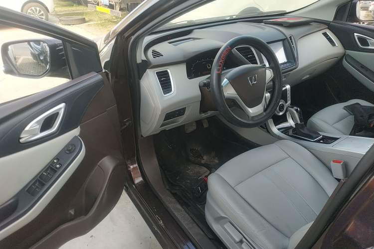 Used Luxgen 5 2013 1.8T Automatic Luxury Model Driver Seat