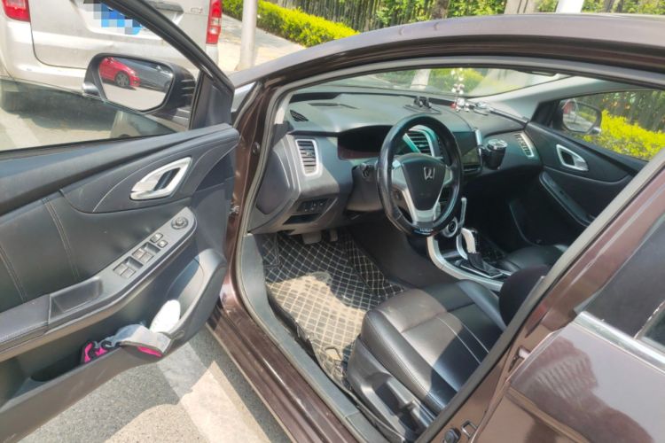 Used Luxgen 5 2013 1.8T Automatic Luxury Model Driver Seat
