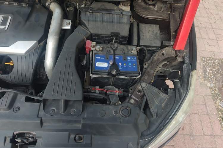Used Luxgen 5 2013 1.8T Automatic Prestige Model Engine Bay Left