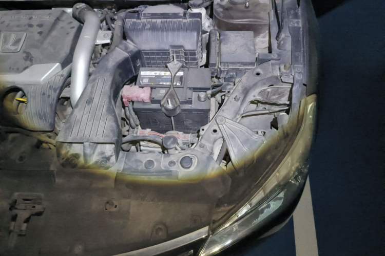 Used Luxgen 5 2013 1.8T Automatic Luxury Model Engine Bay Left