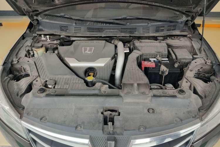 Used Luxgen 5 2013 1.8T Automatic Luxury Model Engine Bay