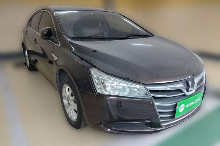 Used Luxgen 5 2013 1.8T Automatic Luxury Model Front Right 45 Deg
