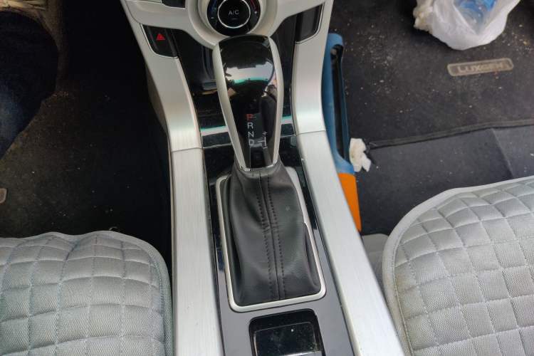 Used Luxgen 5 2013 1.8T Automatic Luxury Model Gear Lever