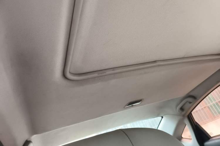 Used Luxgen 5 2013 1.8T Automatic Flagship Model Headliner