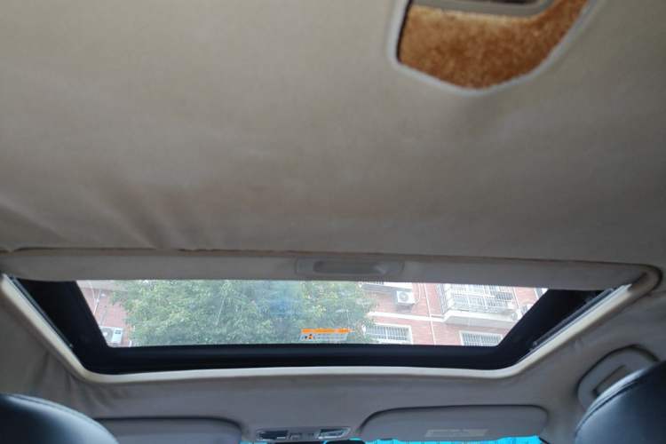 Used Luxgen 5 2013 1.8T Automatic Prestige Model Headliner