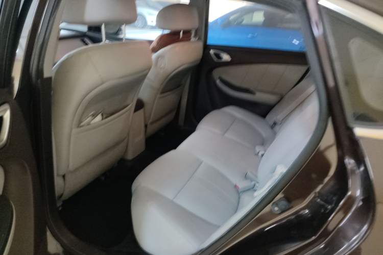 Used Luxgen 5 2013 1.8T Automatic Luxury Model Left Rear Seat