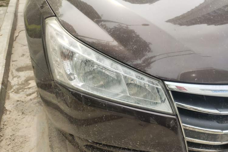 Used Luxgen 5 2013 1.8T Automatic Luxury Model Right Front Headlight