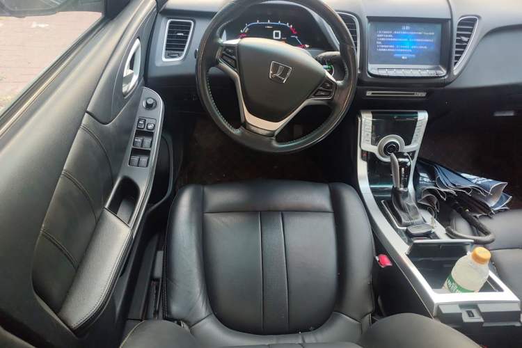 Used Luxgen 5 2013 1.8T Automatic Prestige Model Steering Wheel