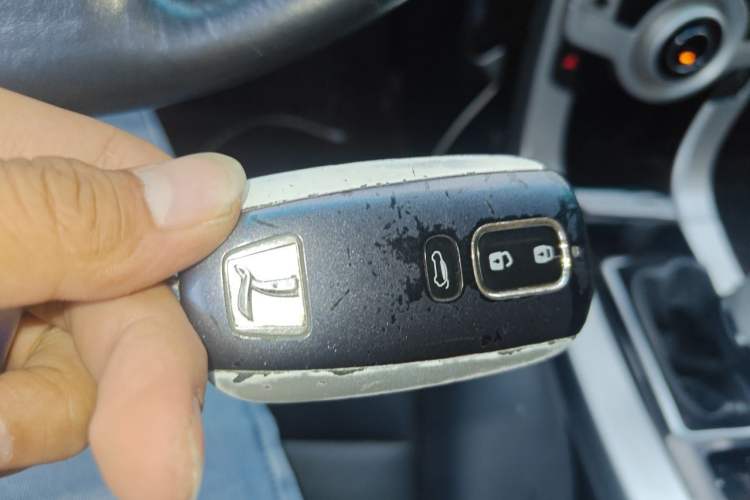 Used Luxgen 5 2013 1.8T Automatic Prestige Model Vehicle Key