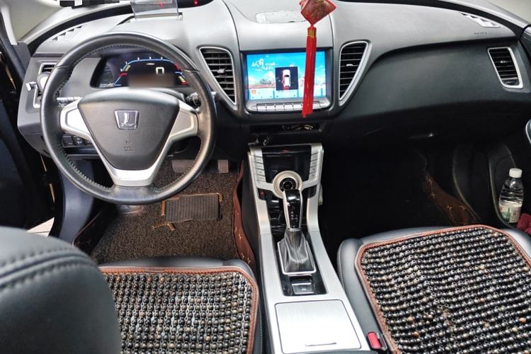 Used Luxgen 5 2013 1.8T Automatic Luxury Model Center Console