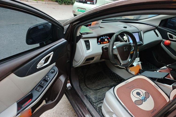 Used Luxgen 5 2013 1.8T Automatic Luxury Model Driver Seat
