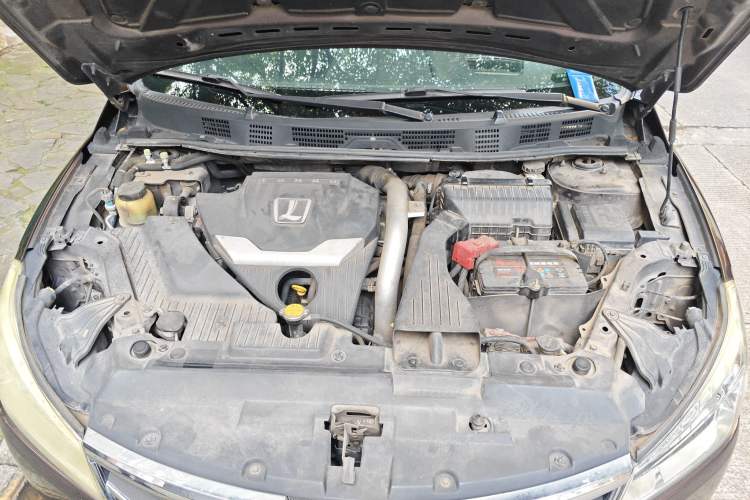 Used Luxgen 5 2013 1.8T Automatic Luxury Model Engine Bay