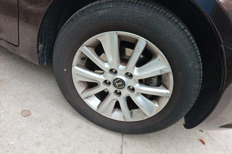 Used Luxgen 5 2013 1.8T Automatic Luxury Model Right Front Wheel Hub