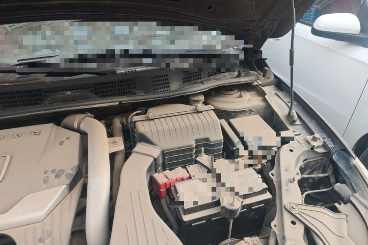 Used Luxgen 5 2013 1.8T Automatic Luxury Model Engine Bay Left