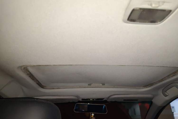 Used Luxgen 5 2013 1.8T Automatic Luxury Model Headliner