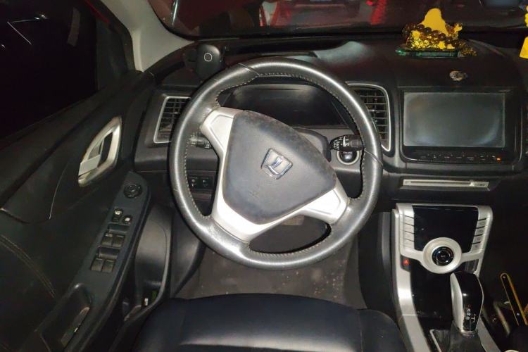 Used Luxgen 5 2013 1.8T Automatic Luxury Model Steering Wheel