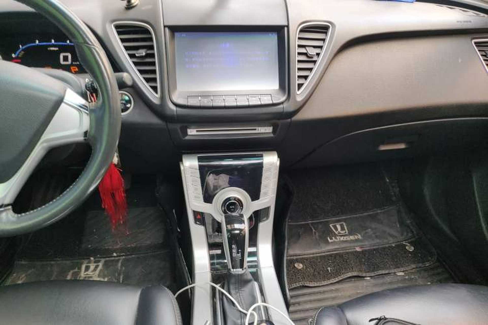 Used Luxgen 5 2013 1.8T Automatic Luxury Model Audio And AC Panel