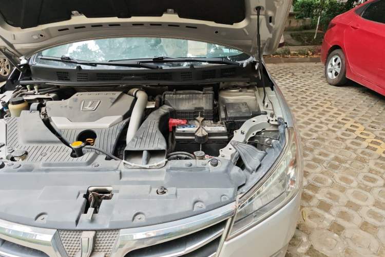 Used Luxgen 5 2013 1.8T Automatic Luxury Model Engine Bay Left