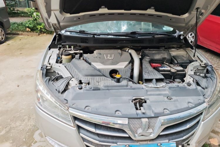 Used Luxgen 5 2013 1.8T Automatic Luxury Model Engine Bay Right