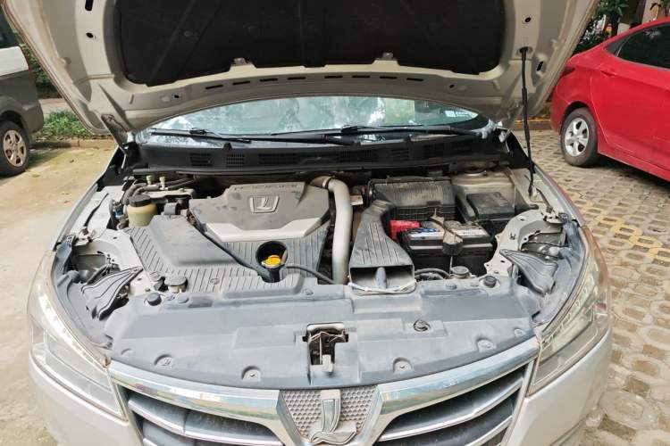 Used Luxgen 5 2013 1.8T Automatic Luxury Model Engine Bay