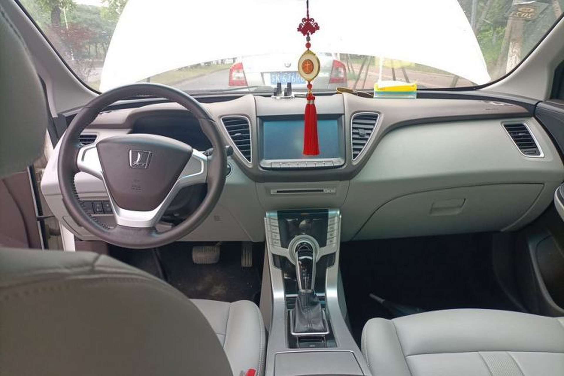 Used Luxgen 5 2013 1.8T Automatic Luxury Model Center Console