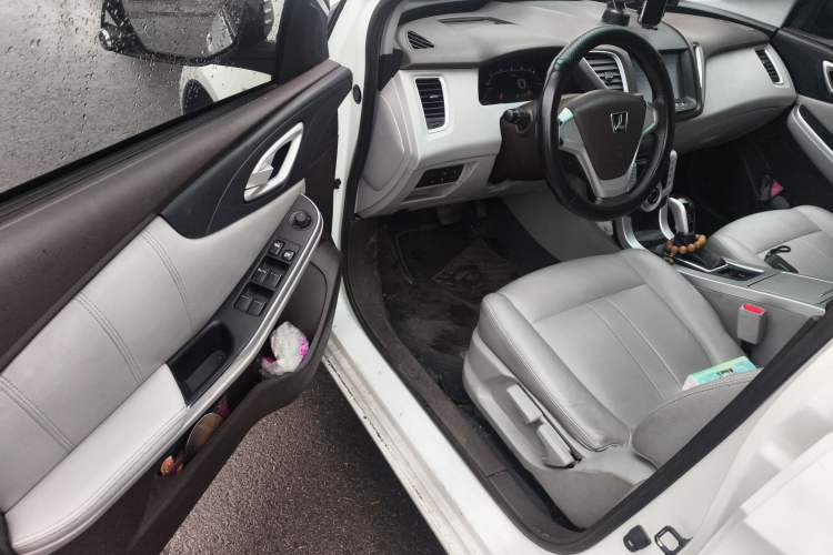 Used Luxgen 5 2013 1.8T Automatic Luxury Model Driver Seat