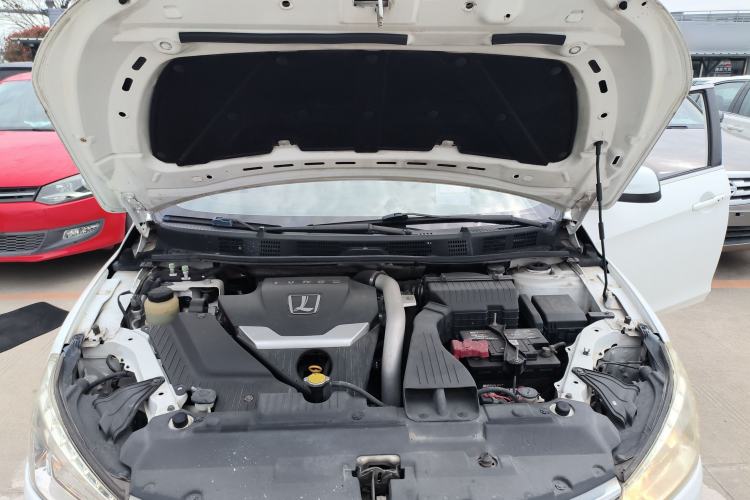 Used Luxgen 5 2013 1.8T Automatic Luxury Model Engine Bay