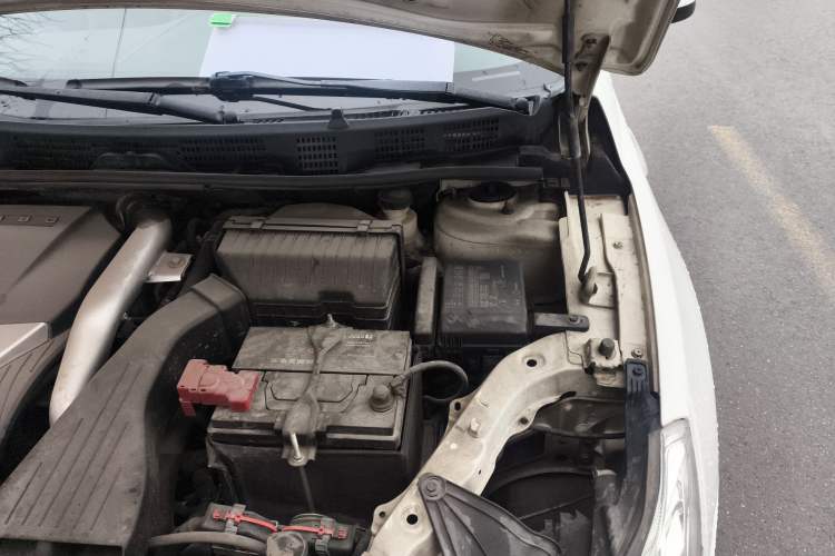 Used Luxgen 5 2013 1.8T Automatic Luxury Model Engine Bay Left