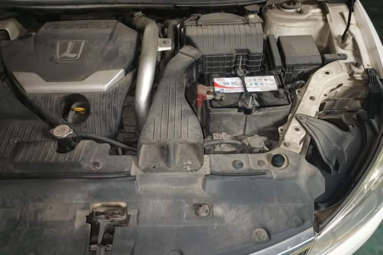 Used Luxgen 5 2013 1.8T Automatic Luxury Model Engine Bay Left