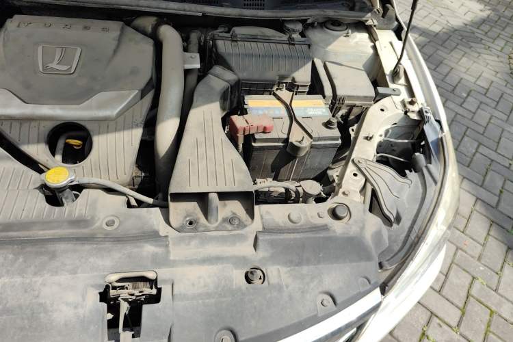 Used Luxgen 5 2013 1.8T Automatic Luxury Model Engine Bay Left