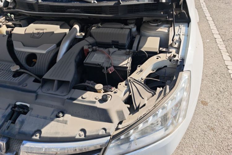 Used Luxgen 5 2013 1.8T Automatic Luxury Model Engine Bay Left